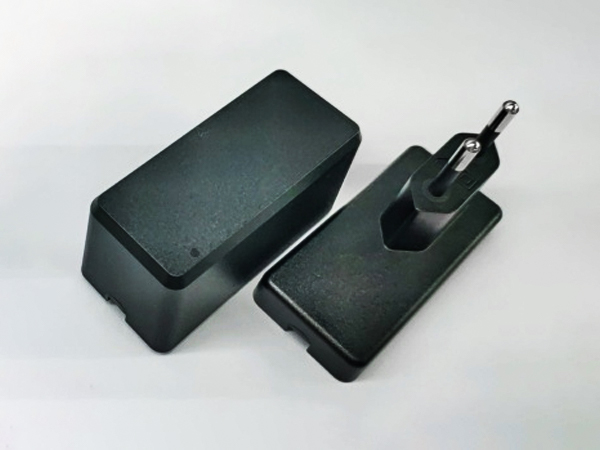 插墙式外壳（黑色）